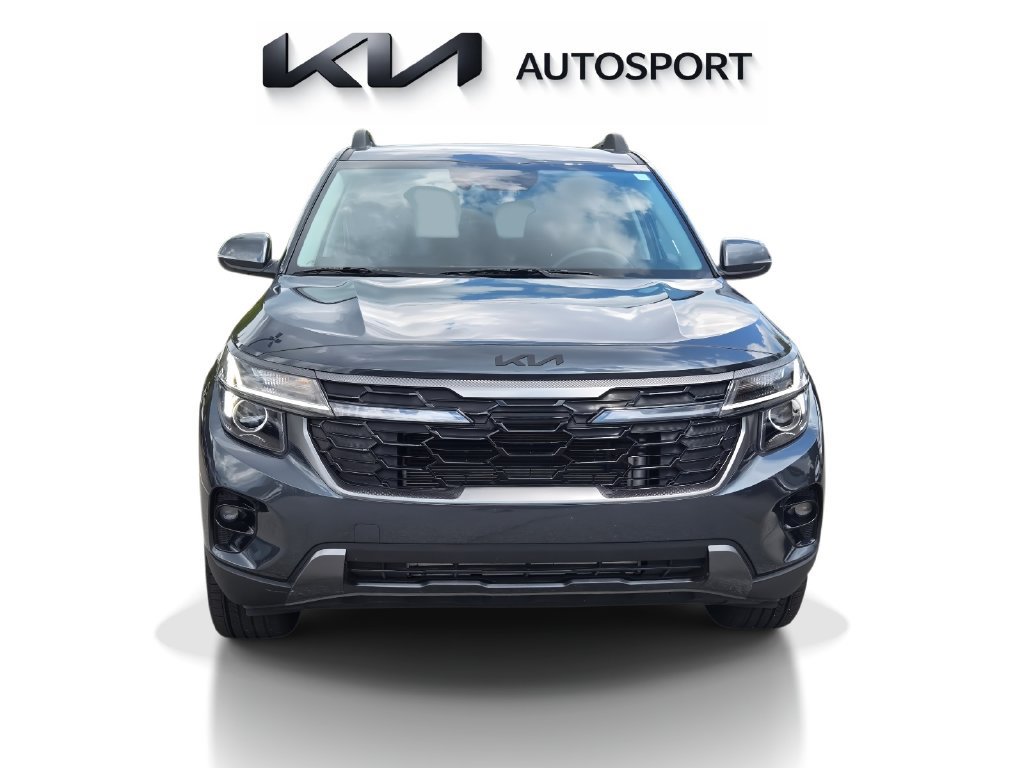 Certified 2025 Kia Seltos X-Line AWD/4WD image 2