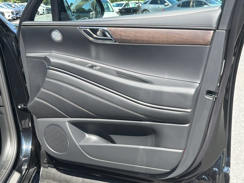 New 2027 Genesis GV80 2.5T Select AWD/4WD image 16