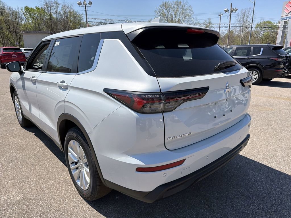 New 2026 Mitsubishi Outlander ES AWD/4WD image 6