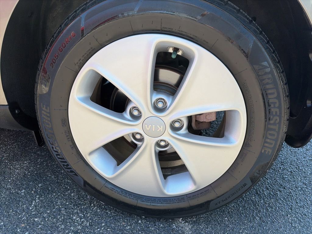 Used 2016 Kia Soul FWD image 11