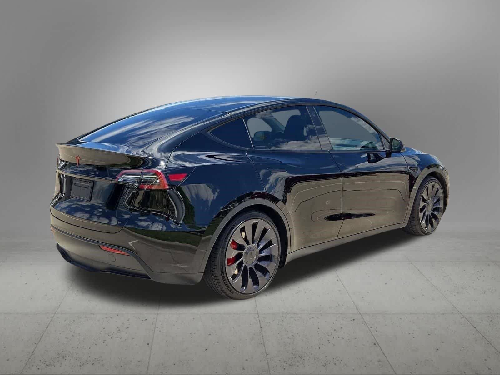 Used 2023 Tesla Model Y Performance AWD/4WD image 6