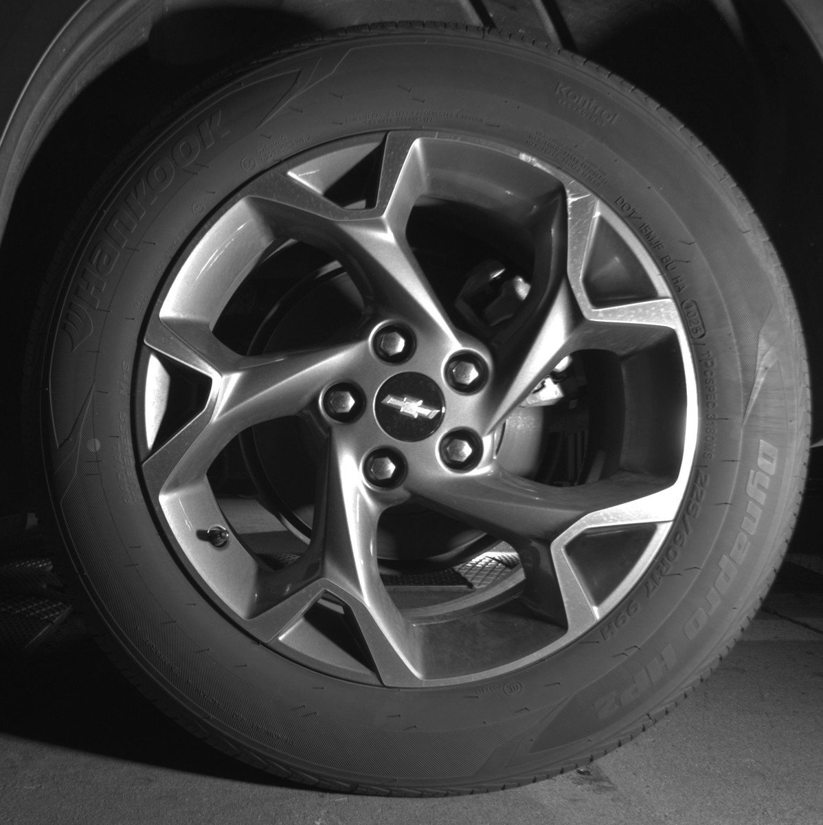 Used 2025 Chevrolet Trax LT FWD image 14