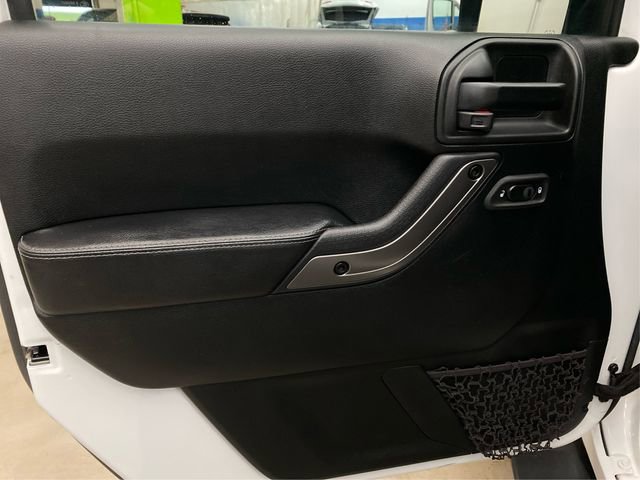 Used 2018 Jeep Wrangler Unlimited Altitude image 22