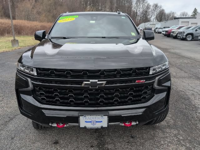Used 2023 Chevrolet Tahoe Z71 w/ Luxury Package AWD/4WD image 2
