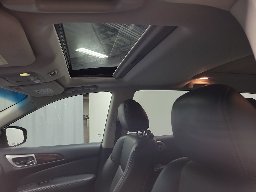 Used 2016 Nissan Pathfinder Platinum AWD/4WD image 17