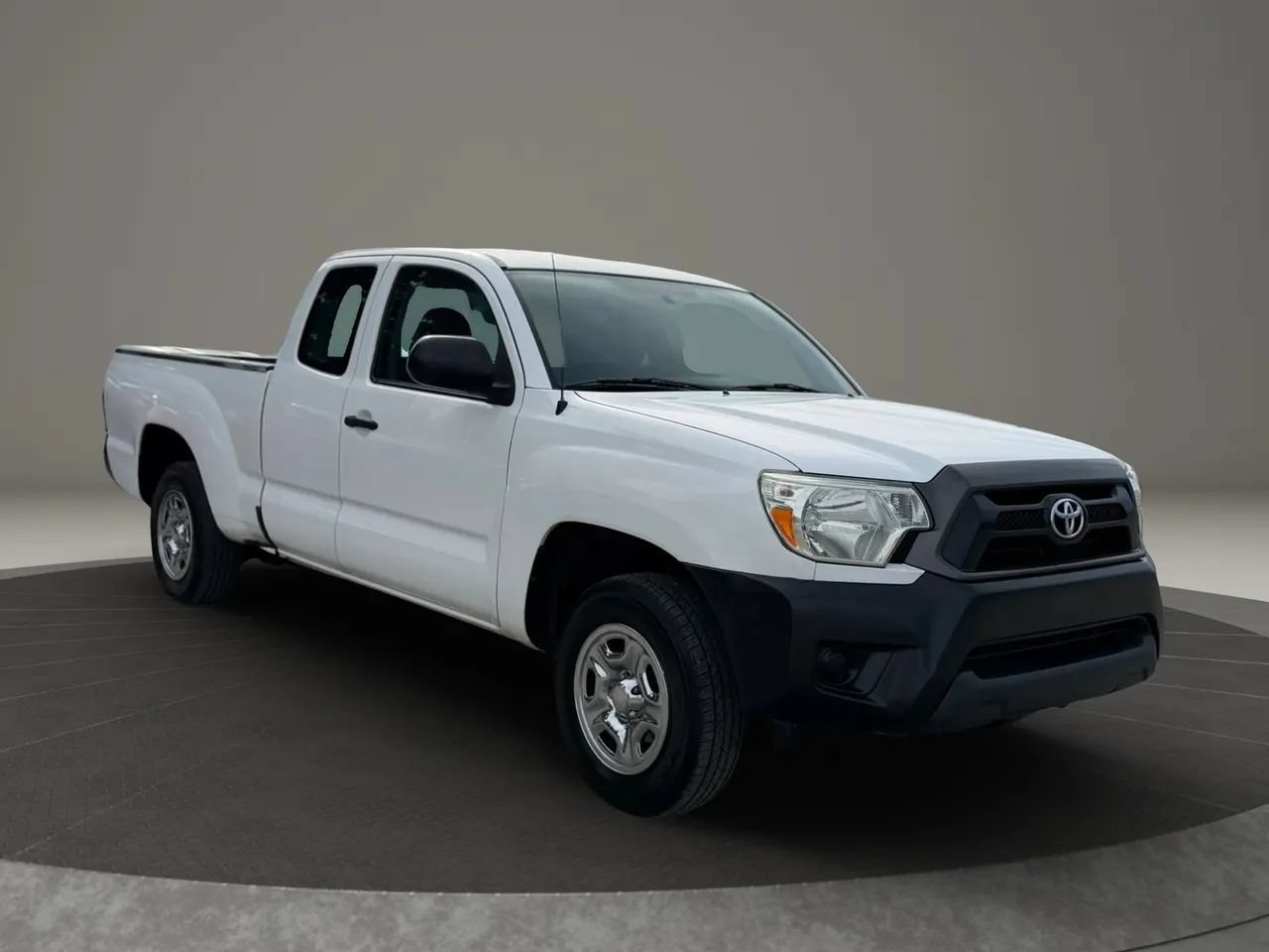 Used 2015 Toyota Tacoma 2WD Access Cab image 3