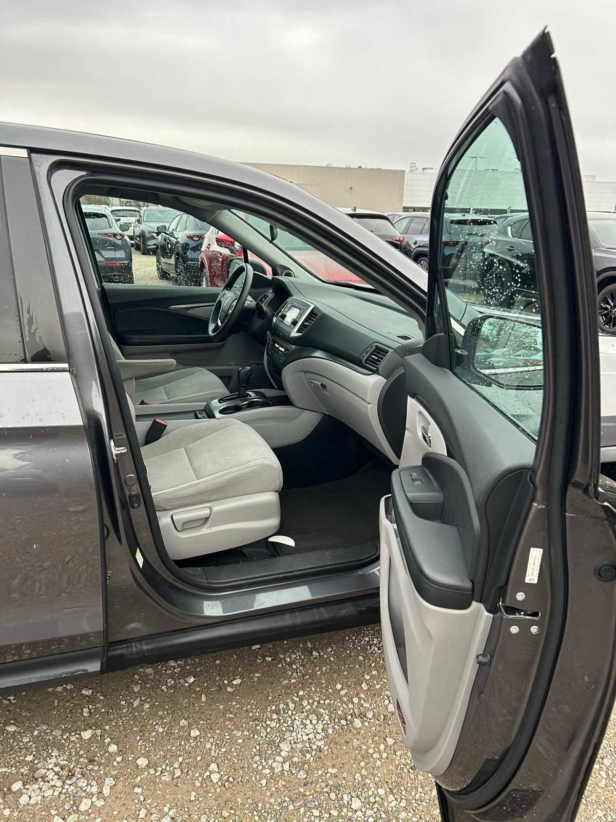 Used 2016 Honda Pilot LX image 25