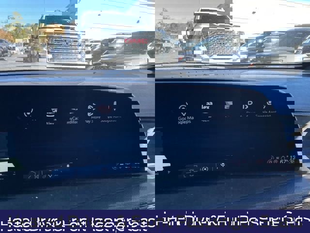 Used 2025 Cadillac XT4 Sport image 16