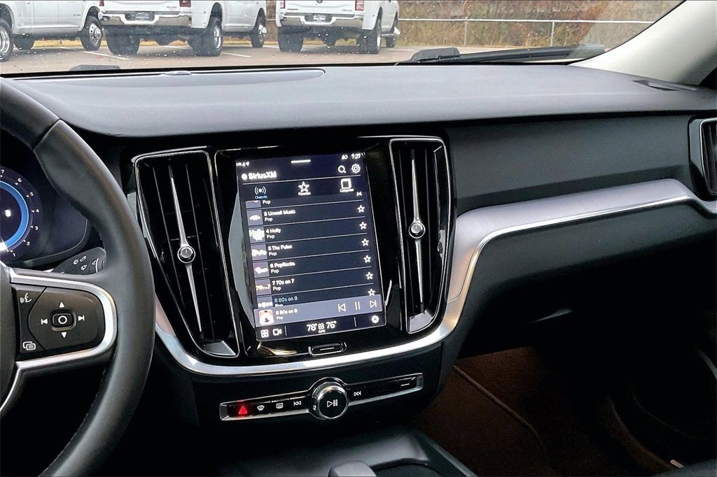 Used 2024 Volvo S60 B5 Core image 6