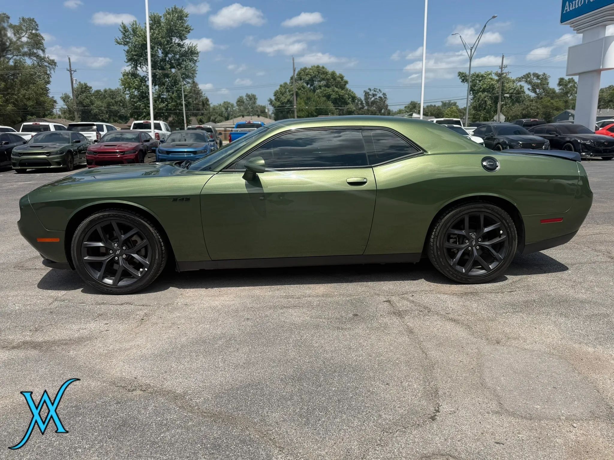 Used 2023 Dodge Challenger R/T w/ Plus Package RWD image 4