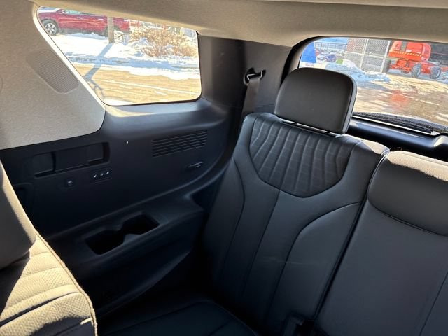 Used 2025 Hyundai Palisade Limited AWD/4WD image 23