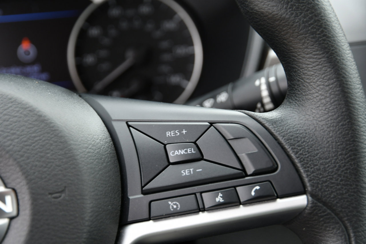 Used 2024 Nissan Altima 2.5 SV image 11