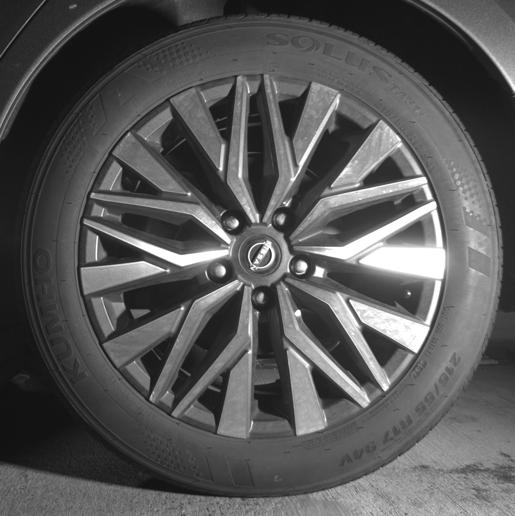 Used 2025 Nissan Altima 2.5 SV FWD image 14