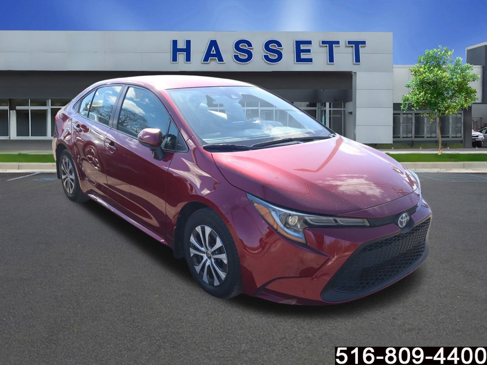 Used 2022 Toyota Corolla LE FWD image 1