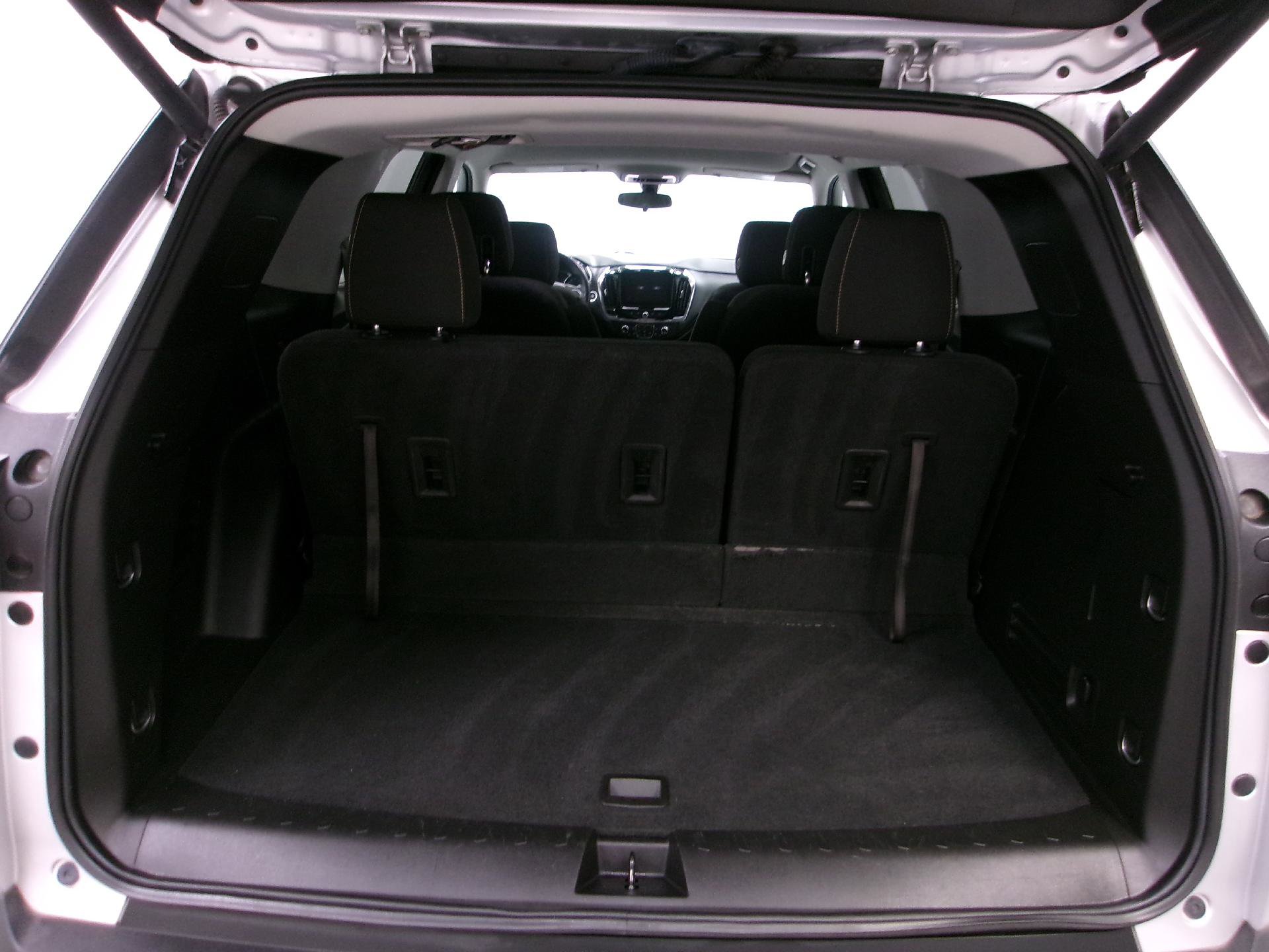 Used 2018 Chevrolet Traverse LT FWD image 7