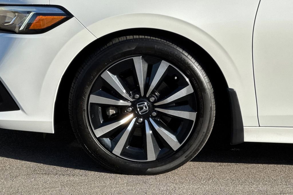 Certified 2022 Honda Civic EX image 32