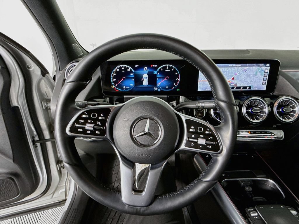 Used 2023 Mercedes-Benz GLA 250 4MATIC image 12