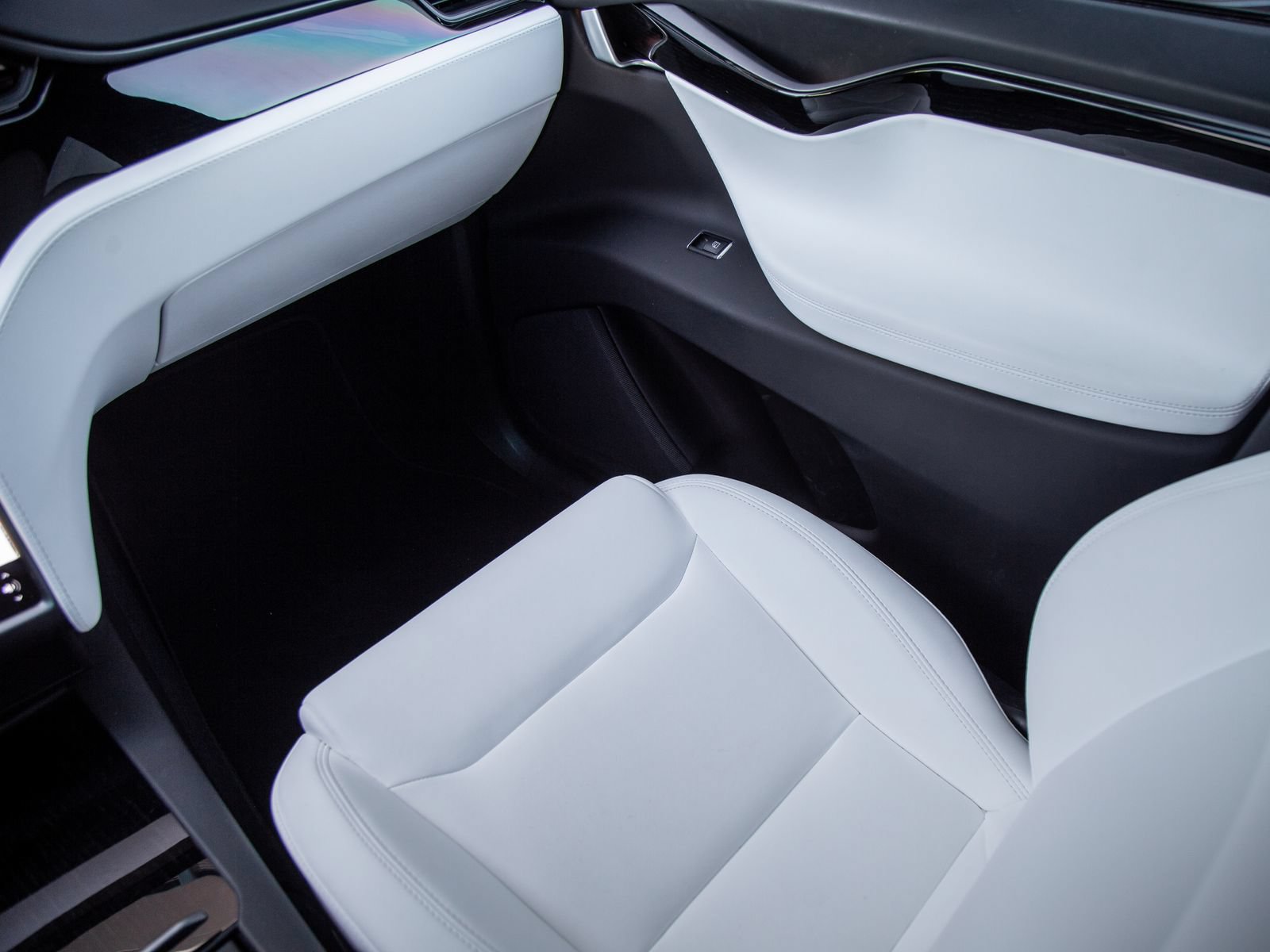 Used 2020 Tesla Model X Long Range AWD/4WD image 26