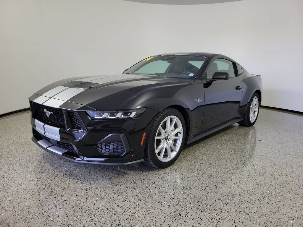 Used 2024 Ford Mustang GT Premium RWD image 2