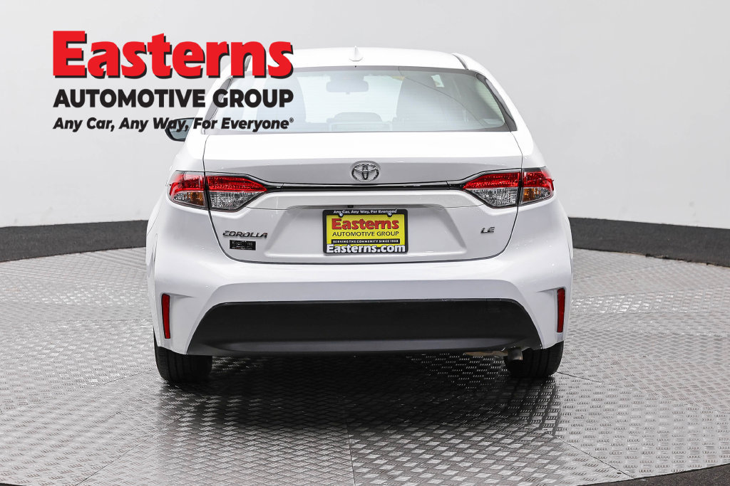 Used 2025 Toyota Corolla LE FWD image 7