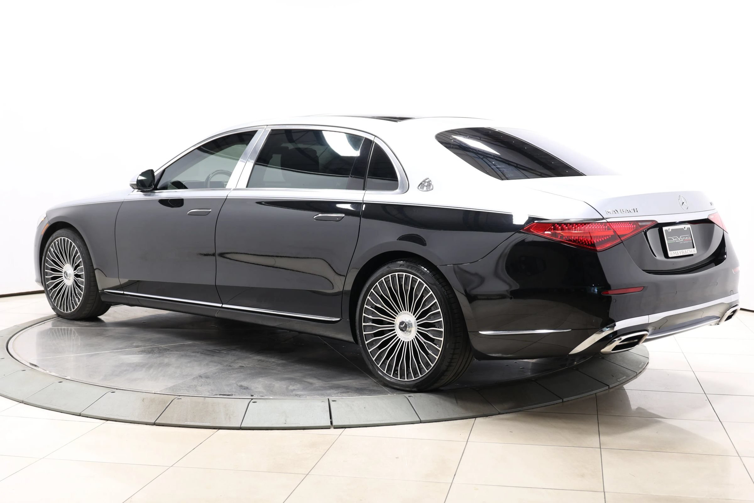 Used 2023 Mercedes-Benz Maybach S 580 4MATIC image 97