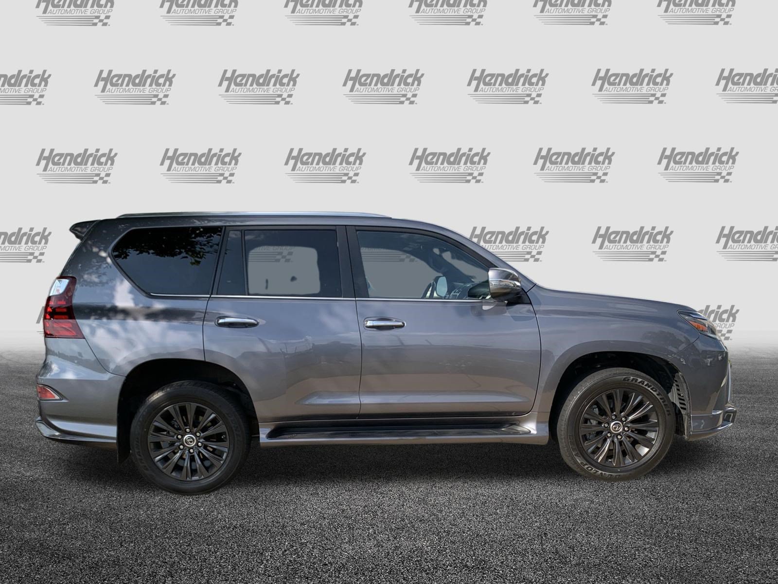 Used 2021 Lexus GX 460 Premium w/ Accessory Package AWD/4WD image 11