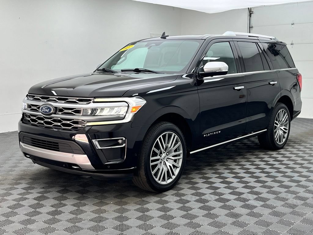Used 2022 Ford Expedition Platinum AWD/4WD image 2