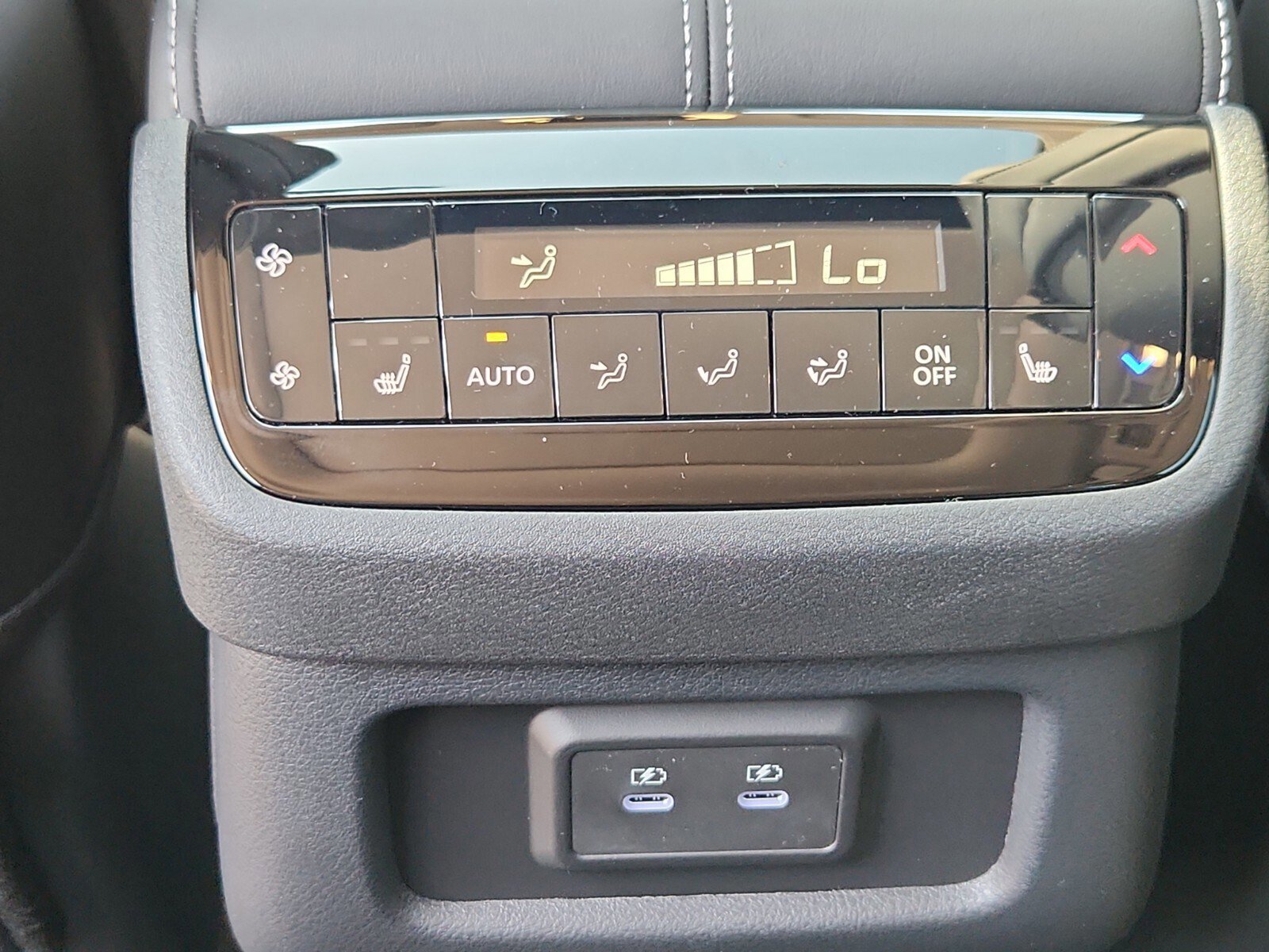 New 2026 INFINITI QX60 Luxe image 13