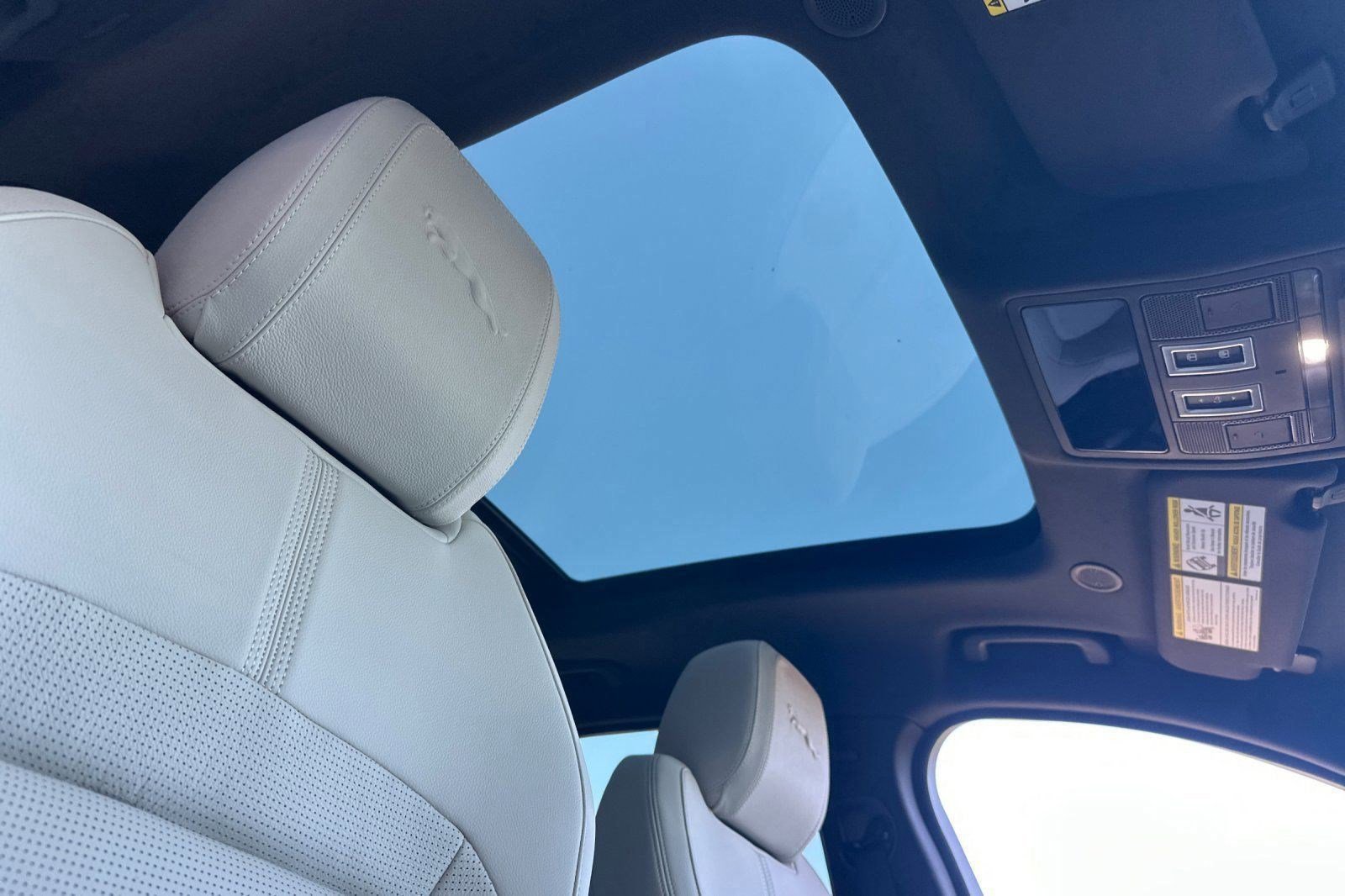 New 2026 Jaguar F-PACE R-Dynamic S AWD/4WD image 23