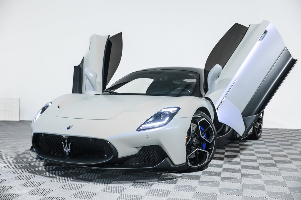 Used 2022 Maserati MC20 Coupe image 8