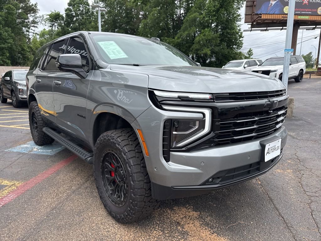 Used 2026 Chevrolet Tahoe RST w/ RST Performance Edition AWD/4WD image 6
