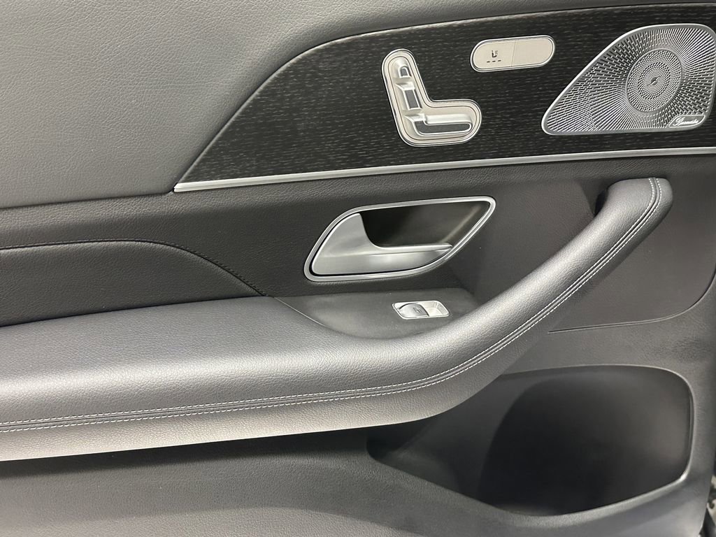 Certified 2023 Mercedes-Benz GLS 450 4MATIC image 27