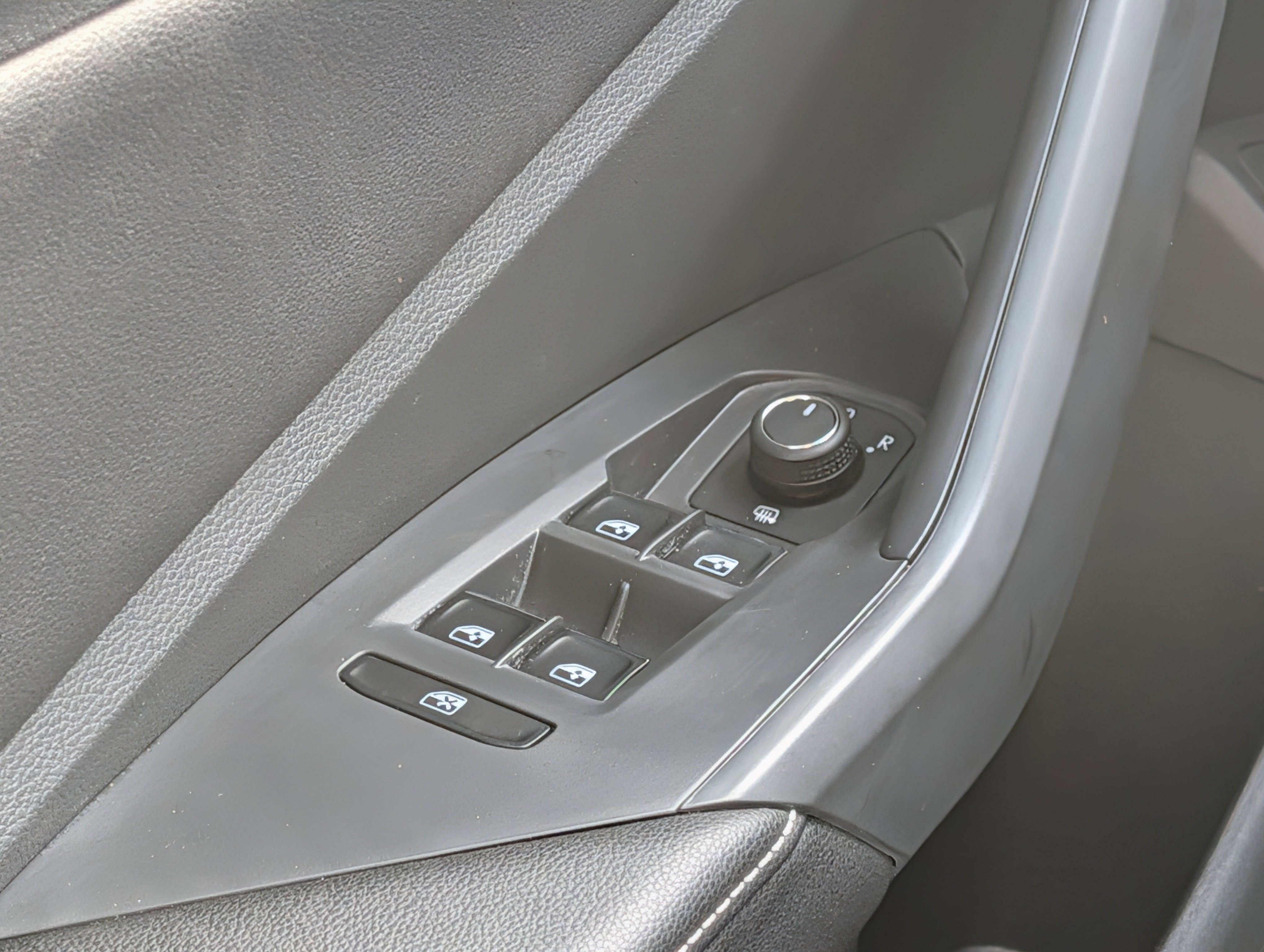 New 2026 Volkswagen Jetta S FWD image 8