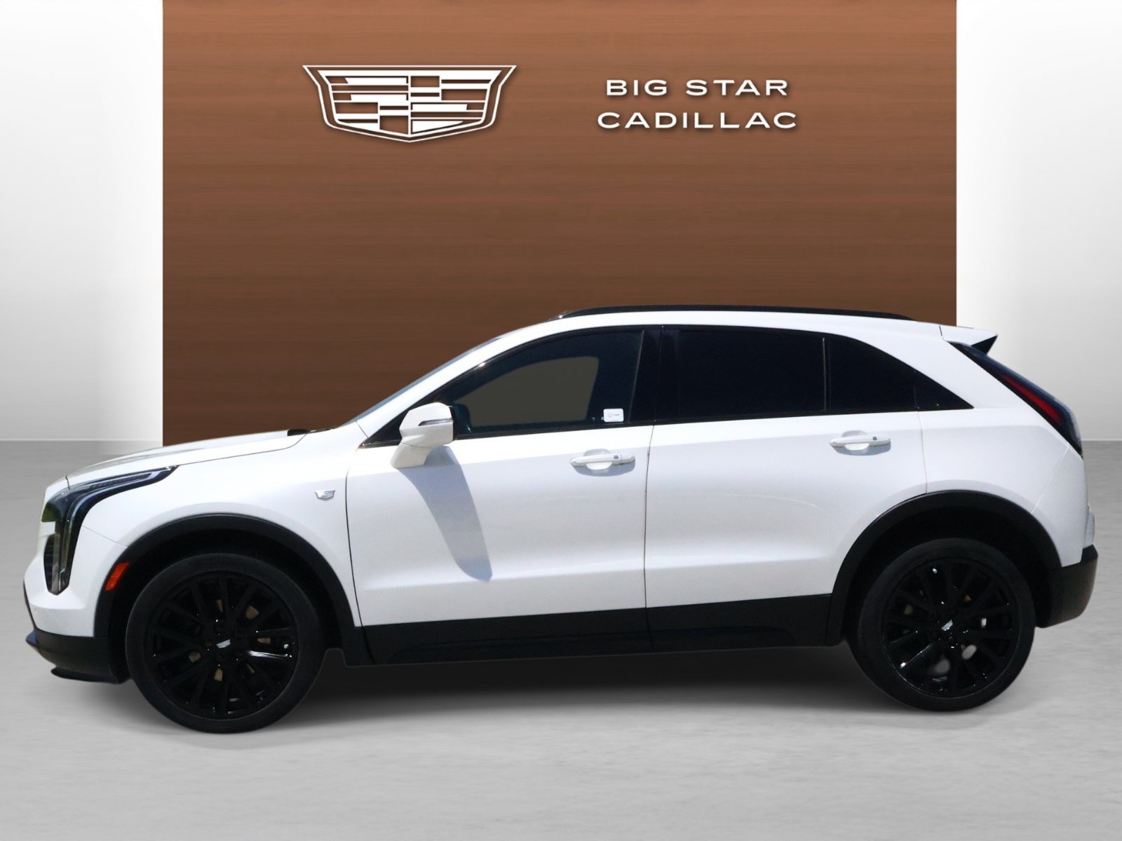 Certified 2023 Cadillac XT4 Sport FWD image 2