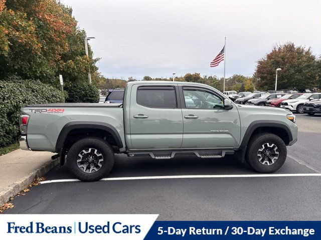 Used 2022 Toyota Tacoma TRD Off-Road AWD/4WD image 5
