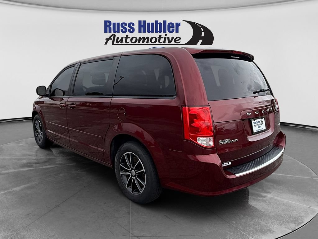 Used 2017 Dodge Grand Caravan GT FWD image 3
