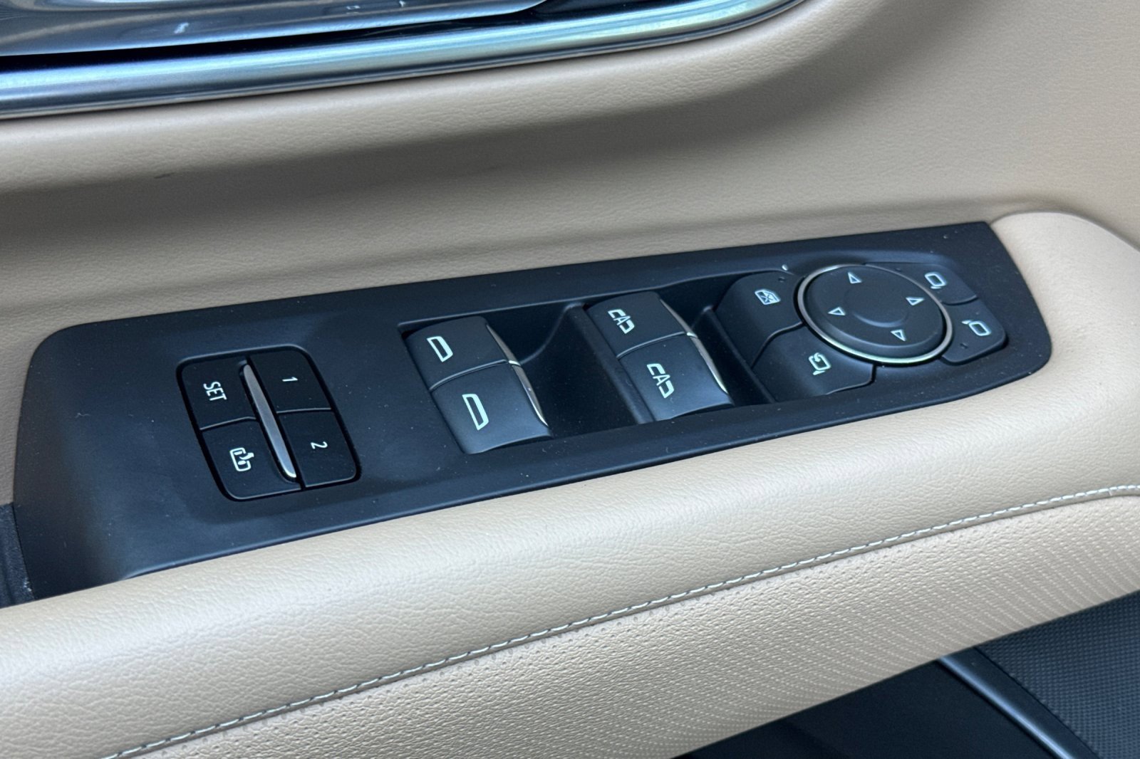 Used 2024 Chevrolet Suburban Premier w/ Texas Edition image 13