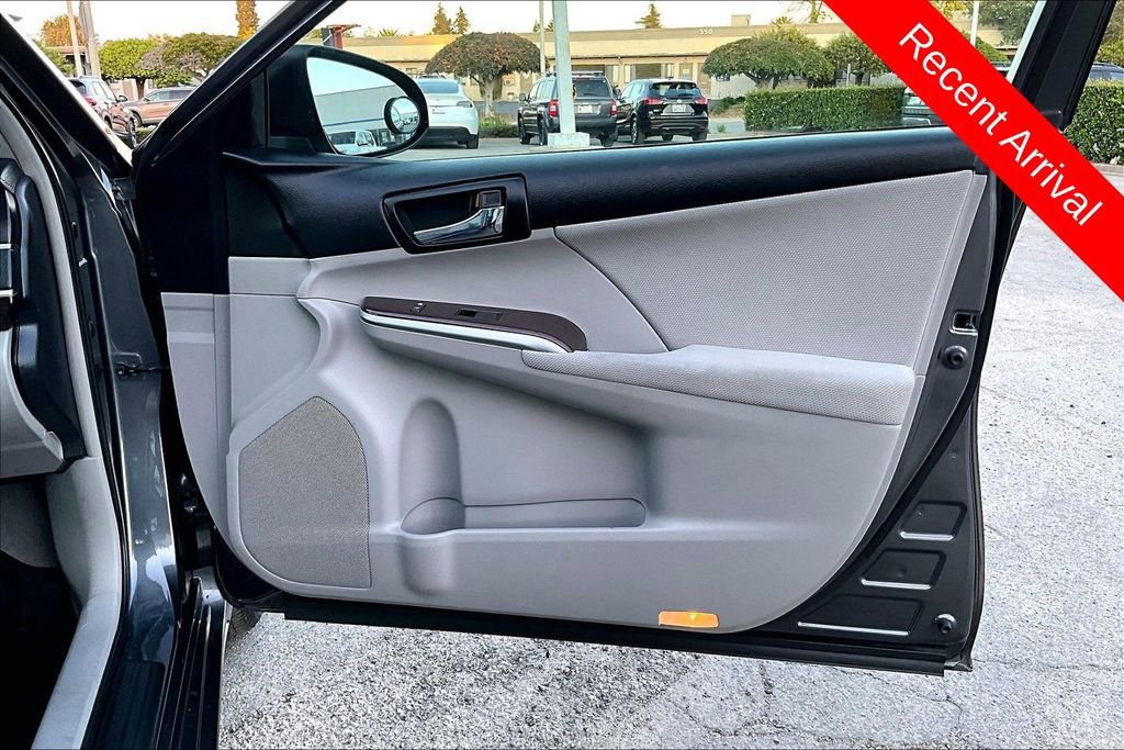 Used 2012 Toyota Camry XLE FWD image 28