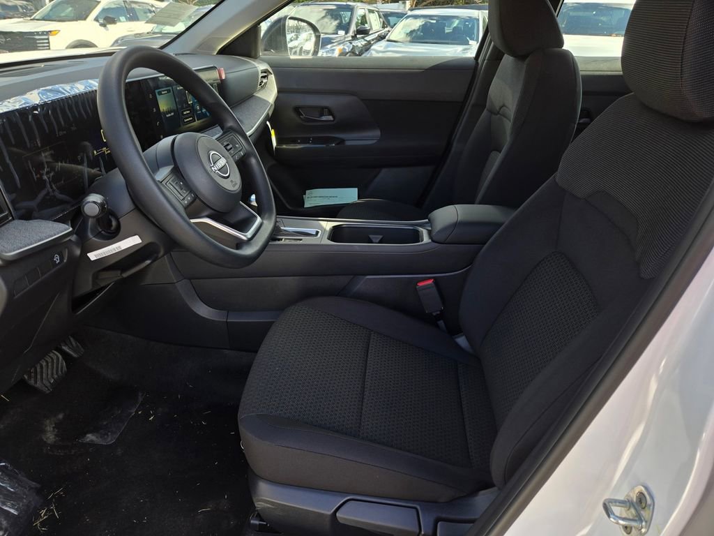 New 2026 Nissan Kicks S image 6