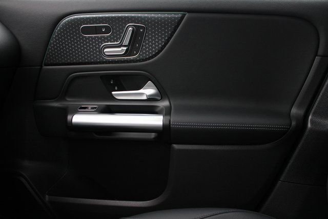 New 2025 Mercedes-Benz GLA 250 4MATIC image 28