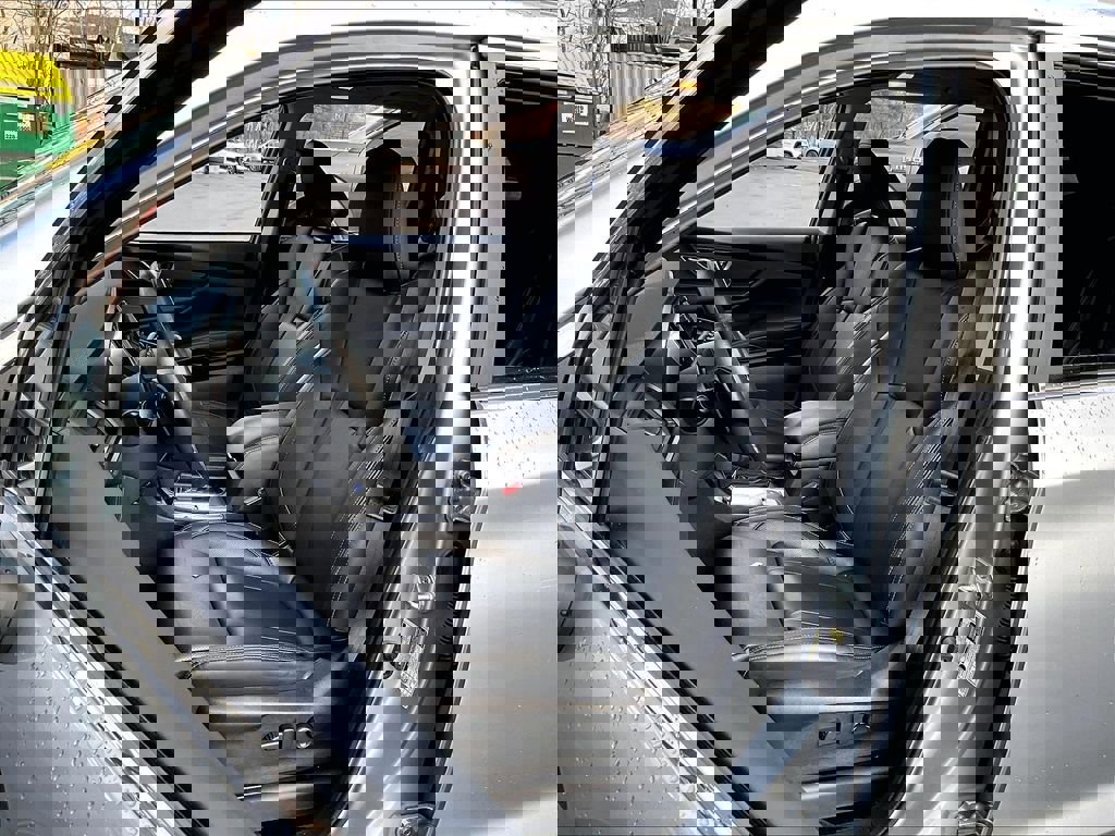 Used 2023 Subaru Ascent Limited image 10