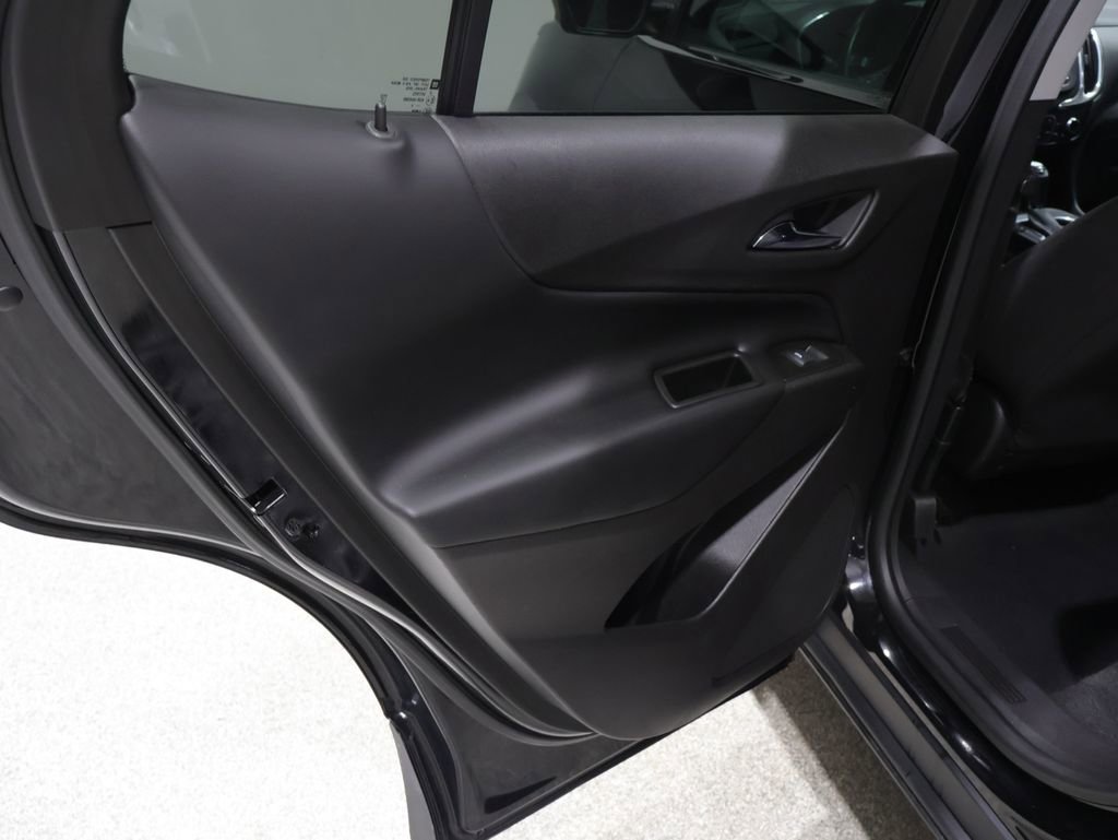 Used 2019 Chevrolet Equinox LT w/ Driver Convenience Package image 19