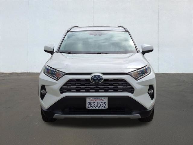 Used 2020 Toyota RAV4 Limited AWD/4WD image 2