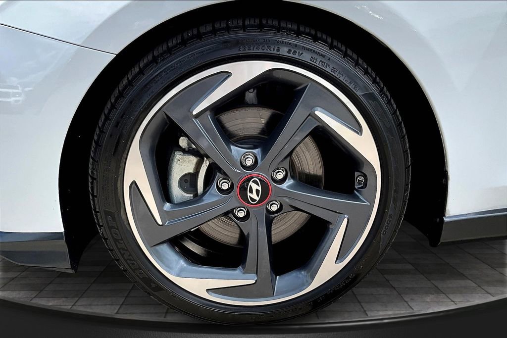 Used 2019 Hyundai Veloster Turbo Ultimate image 9