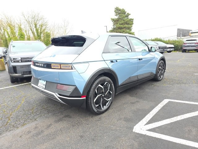 Certified 2024 Hyundai Ioniq 5 SE image 5