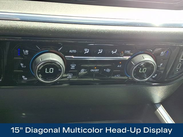 Used 2024 Chevrolet Silverado 1500 High Country w/ Technology Package AWD/4WD image 13