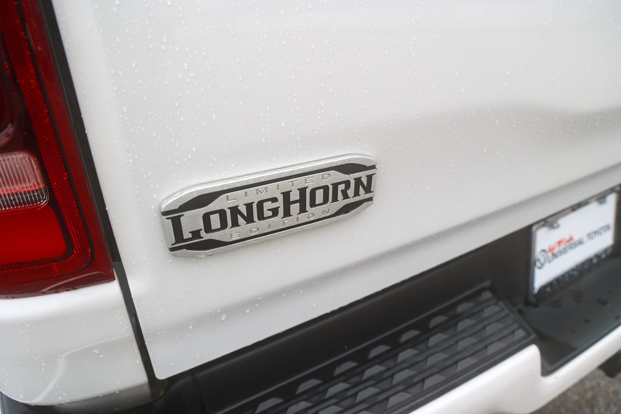 Used 2022 RAM 1500 Limited w/ Body Color Bumper Group AWD/4WD image 16