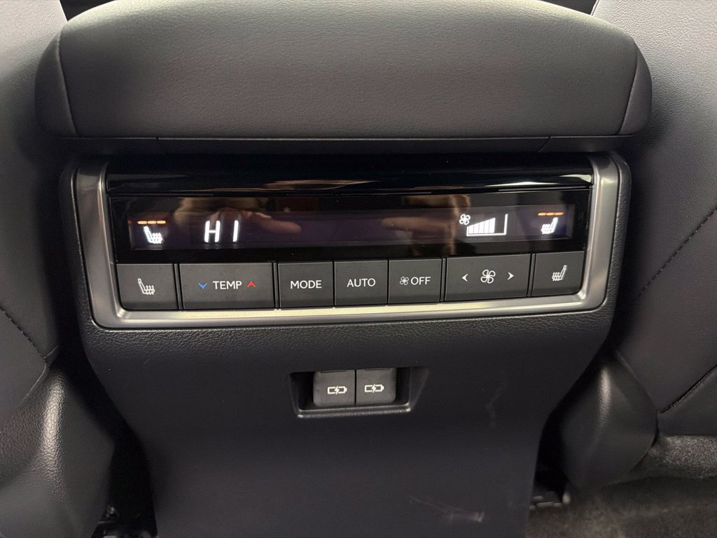 Used 2025 Lexus GX 550 AWD/4WD image 10