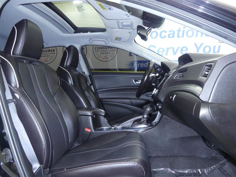 Used 2021 Acura ILX w/ Premium Package image 2