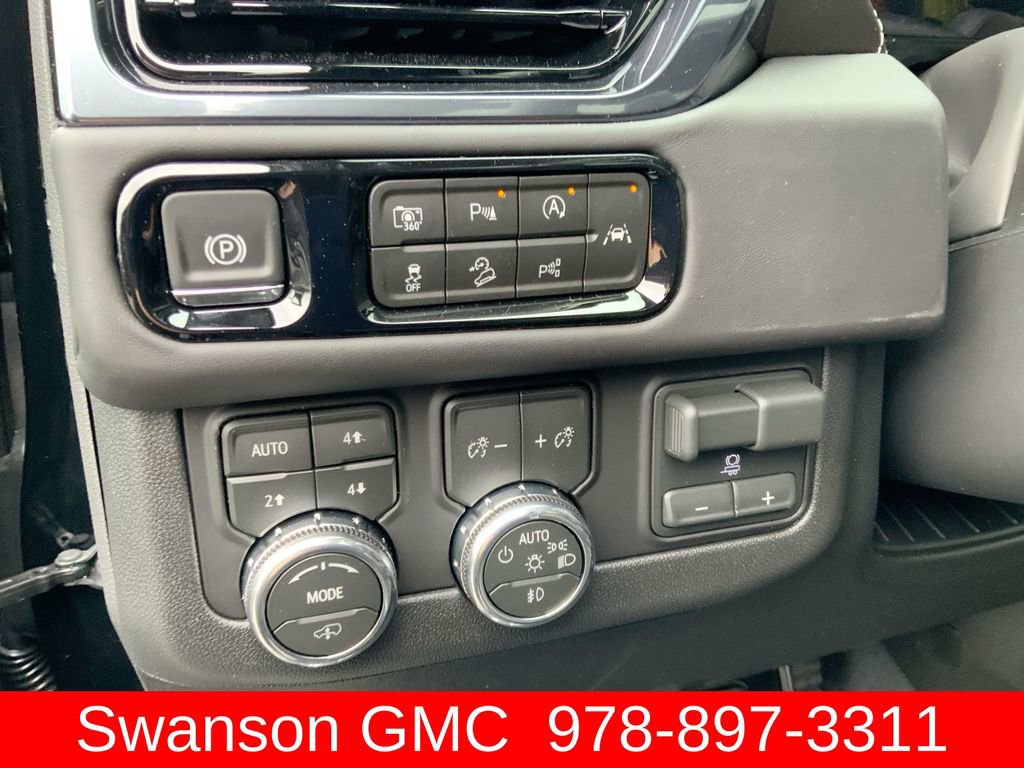 New 2026 GMC Yukon AT4 Ultimate AWD/4WD image 18